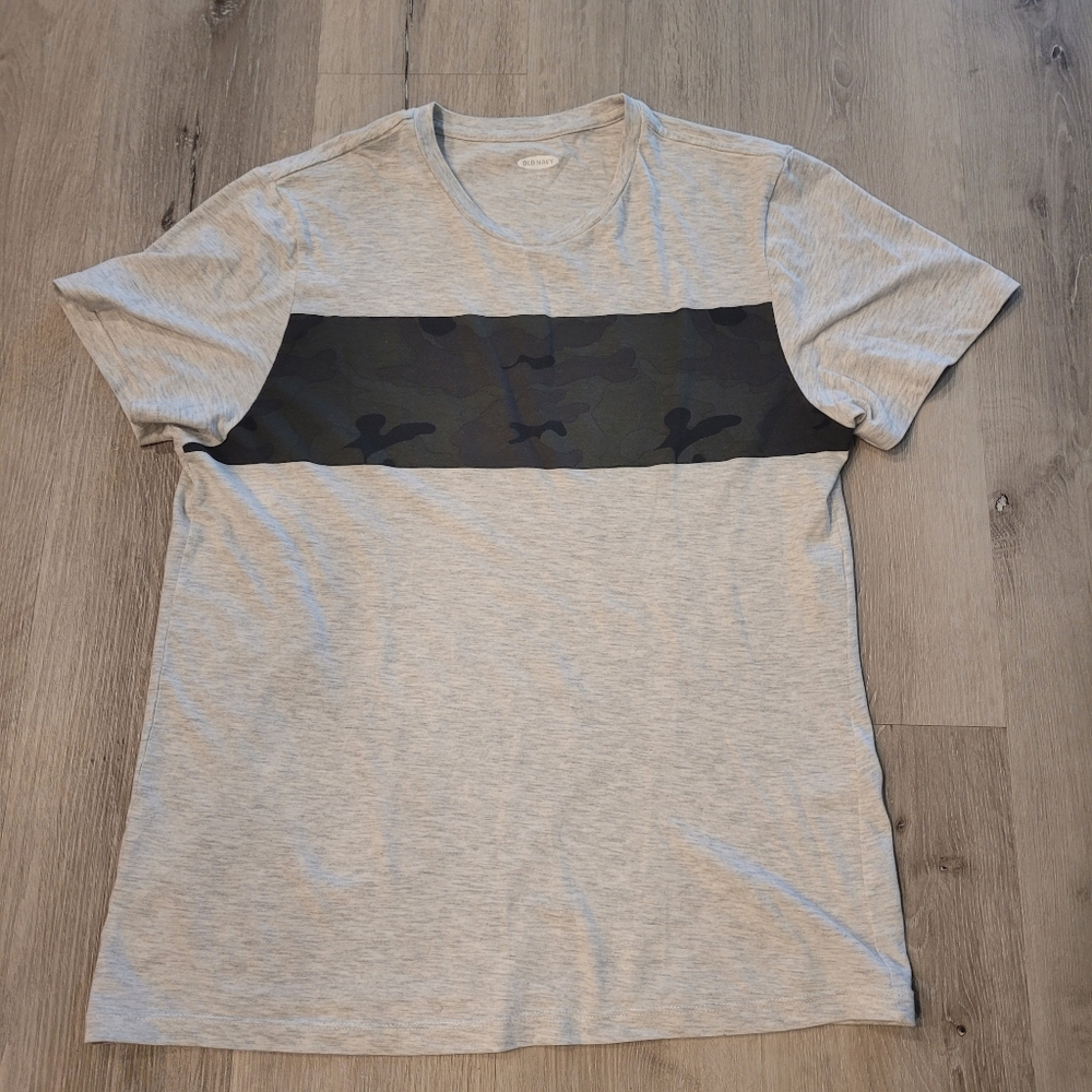 Old Navy Colorblock Camo T-Shirt Size Large